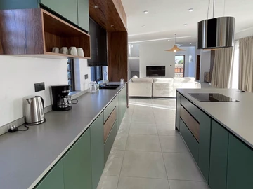 4 Bedroom Villa
