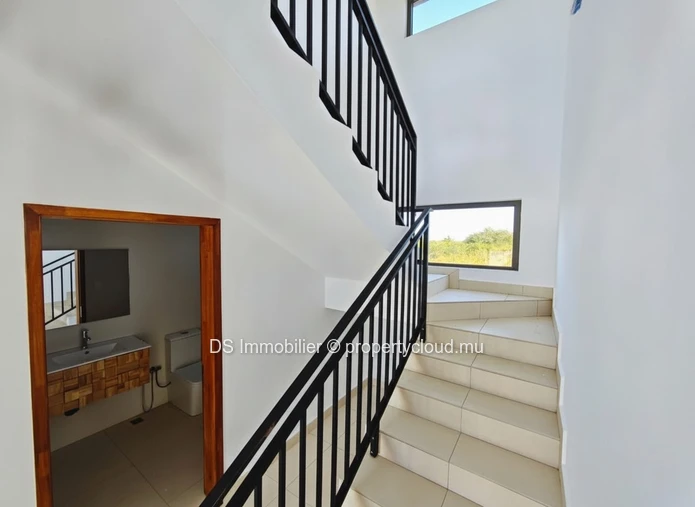 À Vendre – Villa Neuve Semi-Meublée À Cap Malheureux - Nord