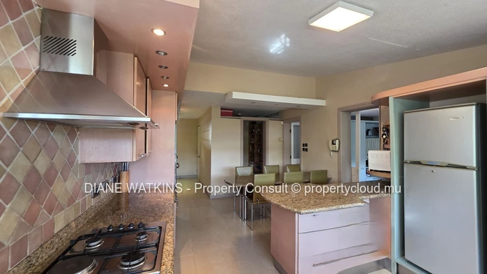 4 bedroom house for sale in Curepipe
