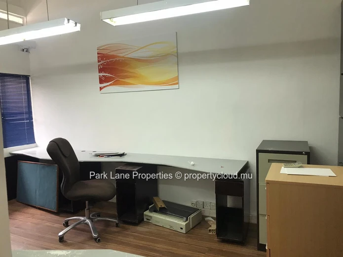 Espace de bureau au 4ème étage au centre de Port Louis.