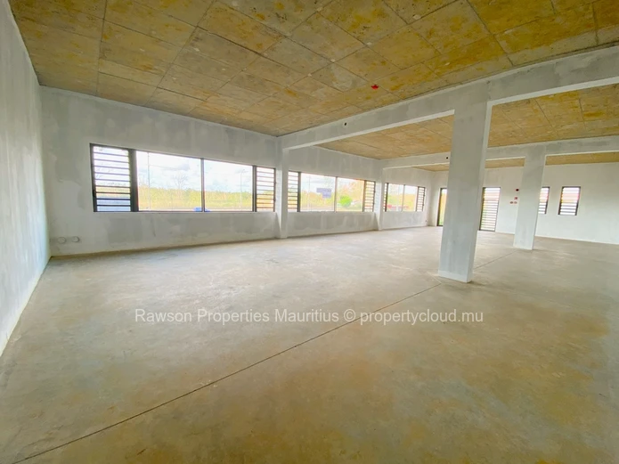Commercial Space On The Calebasses Highway