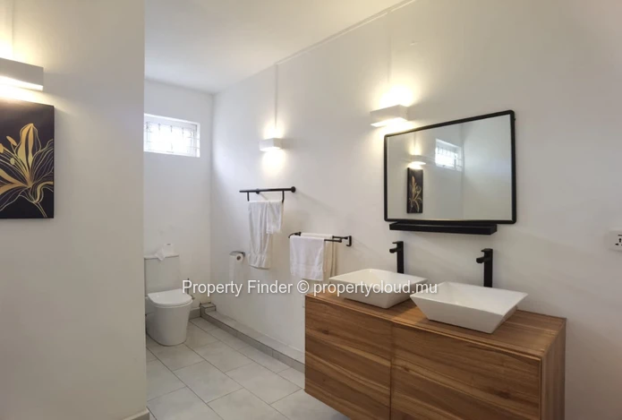 2 bedroom apartment with Views of Le Morne 