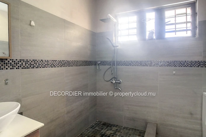 Modern house located 5 minutes from the beach