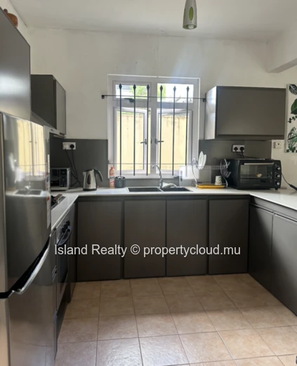 House with private pool – Grand Baie – Pets Allowed