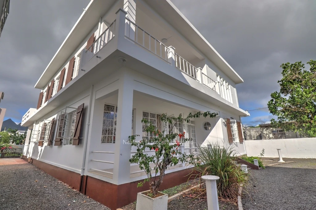 Offices for Rent in St Pierre NEST251092