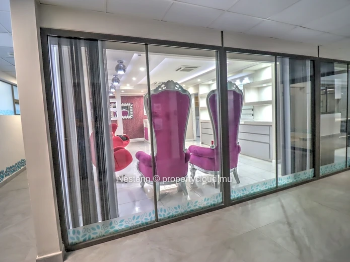 62m² commercial space 