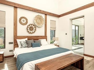4 Bedroom Villa