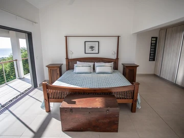 5 Bedroom Villa