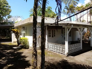 10 Bedroom House