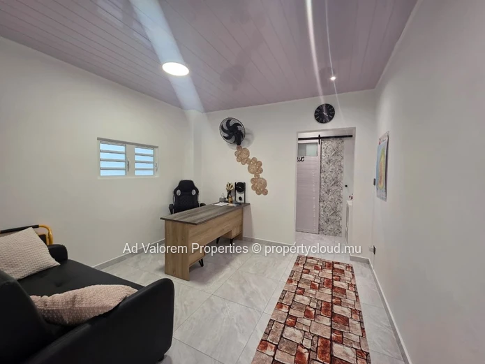 1-Bedroom Apartment for Rent in Bel Ombre – Close to the Beach