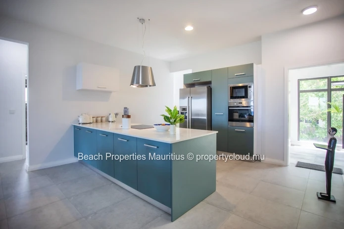 Luxurious Fully Furnished Apartment with Ocean Views