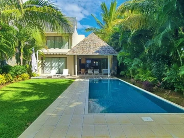 Exquisite 3-Bedroom Deluxe Villa with Golf Course Views in Anahita Golf & Spa Resort