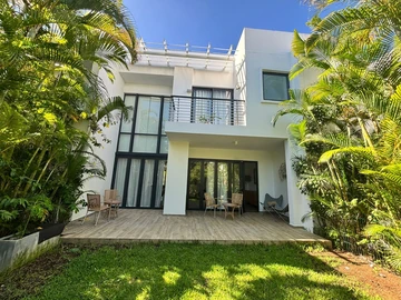 3 Bedroom Townhouse, Duplex