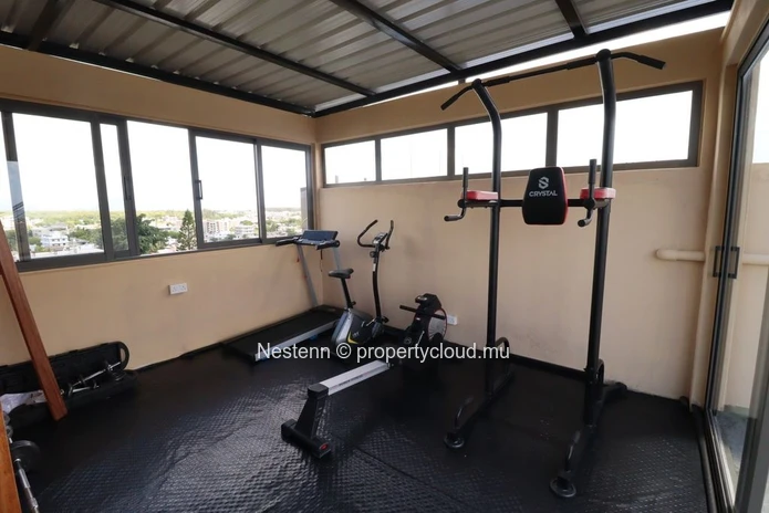Modern Coastal Living – Elegant Fully Furnished Apartment at 3 mins from Flic en Flac Beach