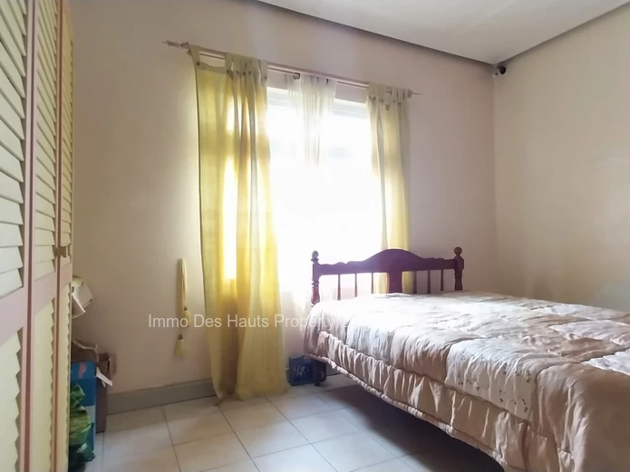 3 bedroom fully furnished apartment long term rental rue lees curepipe 