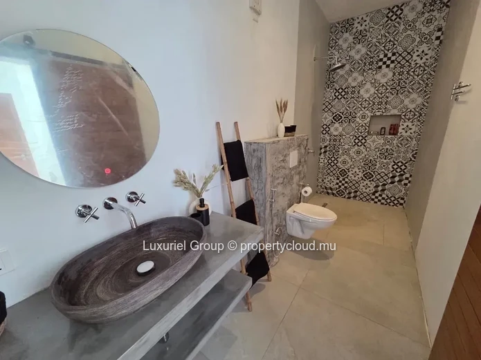 Brand-New Villa With Private Pool For Rent – Calodyne