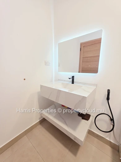 Villa Contemporaine Neuve À Vendre – Grand Baie