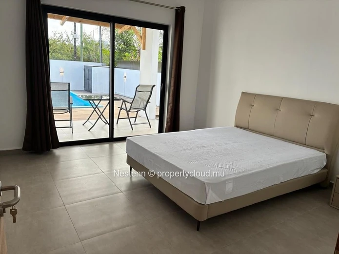 New modern style 3 bedroom villa with private pool, parking close to the beaches 