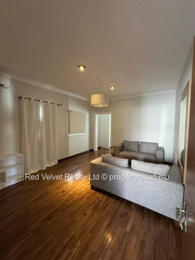 Penthouse de luxe en duplex à vendre à Sodnac, Quatre Bornes