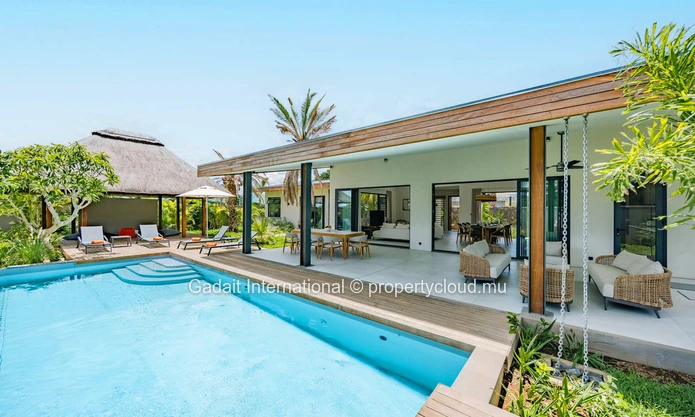Villa CLUSIA: Luxurious Single-Storey Property for Sale in Mauritius with Private Pool and Exceptional Views | Eko Sa...
