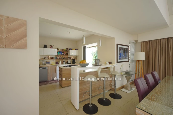 Villa de Luxe à Vendre – Le Clos du Littoral, Grand Baie | 3 Chambres | €