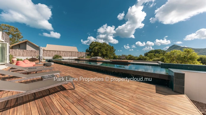 Villa Contemporaine avec Vue Imprenable sur la Montagne
