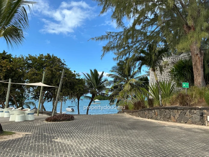 Local Market. Azuri Smart City Roches Noires - 3 Bedroom Duplex With Rooftop And Sea View