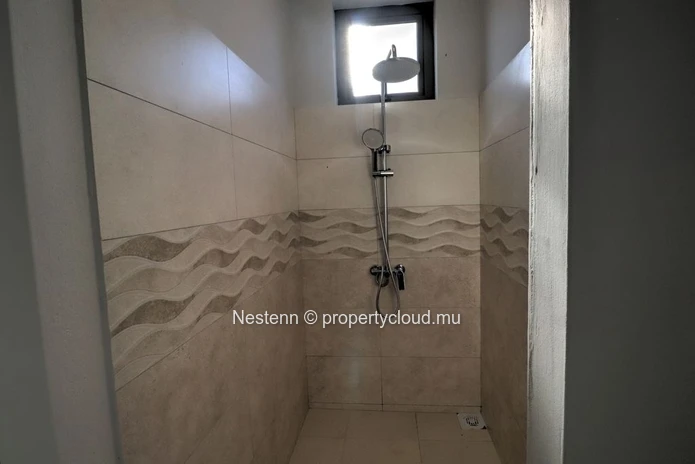 New 3-bedroom villa with modern amenities