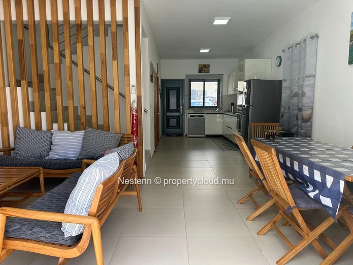 Modern 3-bedroom duplex with private pool 