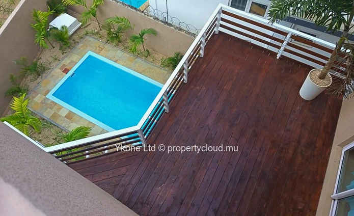 Villa For Sale In Pereybere