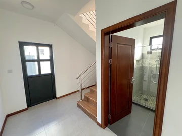 4 Bedroom Villa