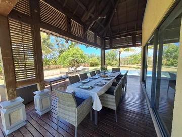 6 Bedroom Villa