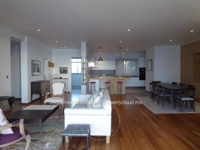 ROCHES NOIRES - Furnished Penthouse - 3 Bedrooms