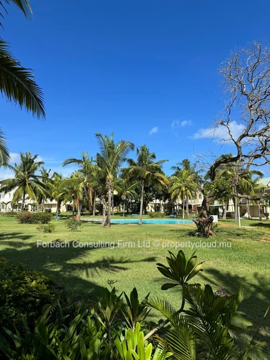 Maison individuelle 3 chambres avec piscine & jardin – Résidence Azure Bleu
