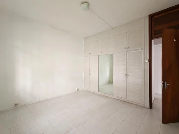 7 Bedroom House