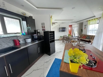 Stunning Coastal Oasis 