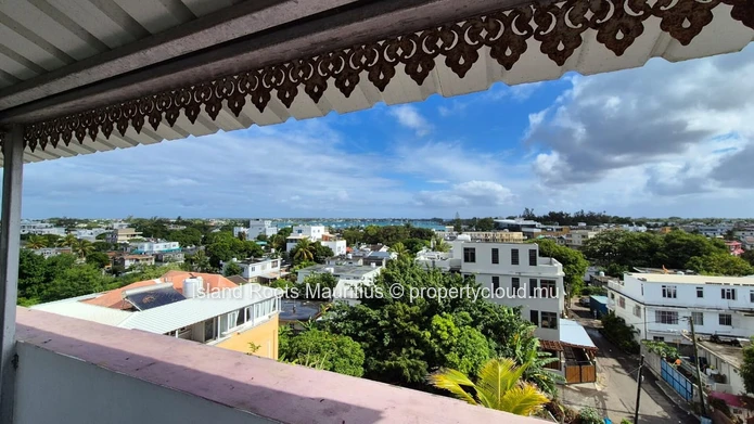 100m2 flat for rent in Grand Baie !