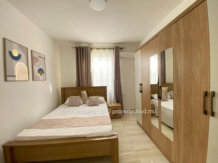 Rs 100,000/month | Modern Fully Furnished 3-Bedroom Villa for Rent in Vingt Pied, Grand Baie