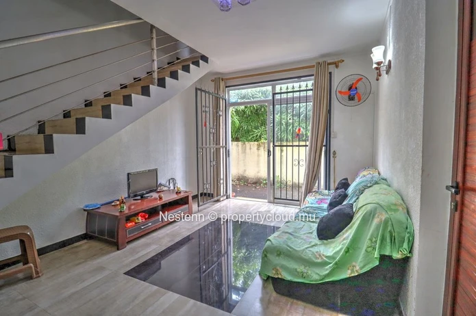 3-bedroom family home with garage and balcony – Pointe aux Biches