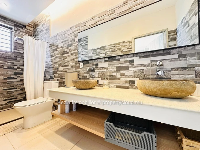 Duplex Moderne  Et Confortable