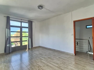 Maison de 4 Chambres