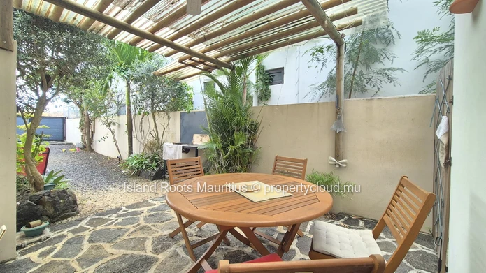 FOR RENT – MONT CHOISY | Superb 2-Bedroom Villa with Private Pool 
