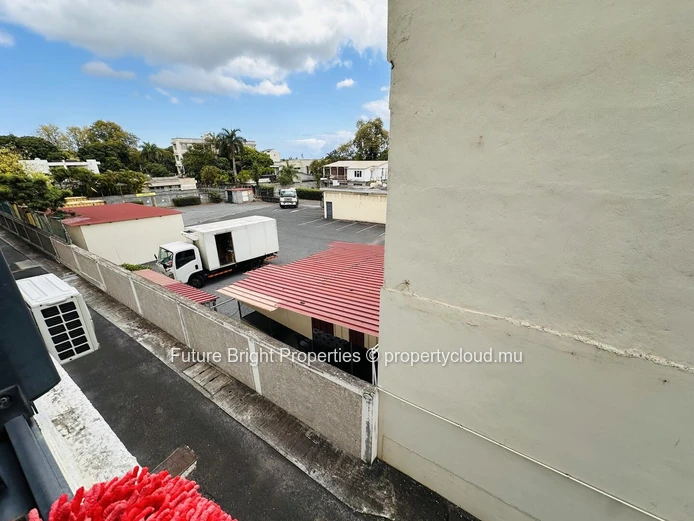 Espace Commercial à Vendre  Au Cœur de Beau Bassin