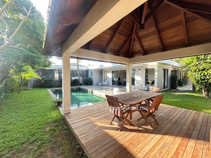 Villa d’Exception à Péreybère – Élégance et Confort