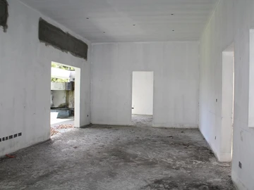 5 Bedroom Villa