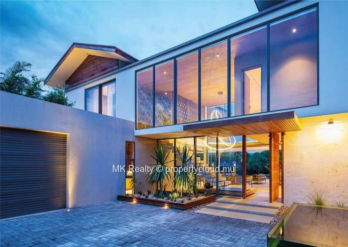 Villa For Sale In Black River