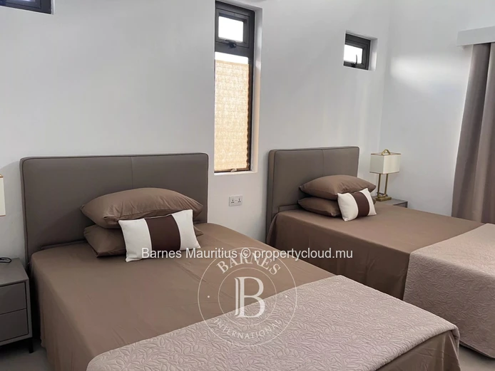 BELLE MARE -Lake View - 4 bedrooms