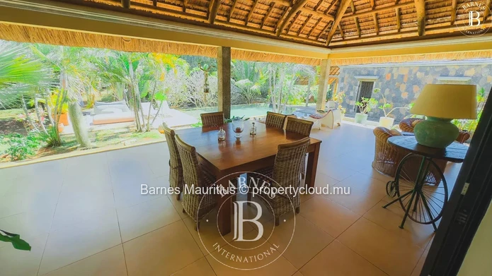CAP MALHEUREUX – Tropical Family Villa with Thatched Roof – 4 Bedrooms