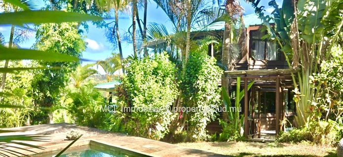 Maison des Îles en bois à Chamarel