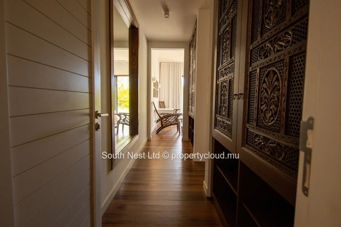 Modern triplex villa with 4 bedrooms